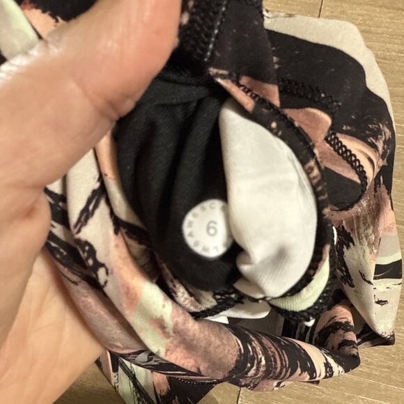 Lululemon Wunder Under HR Tight 25” Luxtreme SPLS Pink Black LW5BSNS Size 6 - Picture 5 of 5